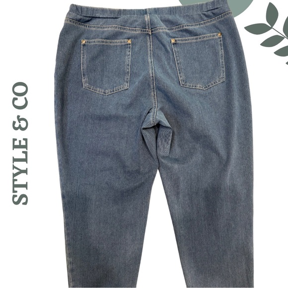 🛍️3/$40 Style & Co Plus Size 2X | Blue Jean Look Stretch Capris | Casual Fit - Picture 4 of 5